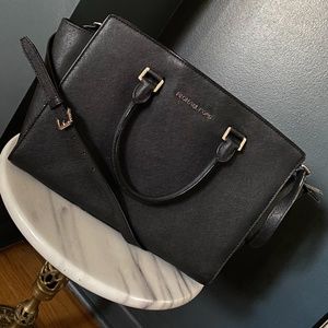 MICHAEL KORS SELMA SATCHEL SILVER HARDWARE 73%off!